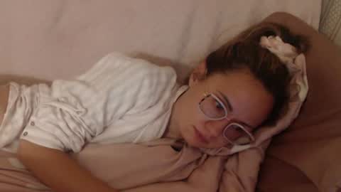say meow and send tip  online show from July 15, 10:32 pm