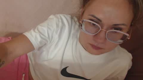 say meow and send tip  online show from July 20, 5:27 pm