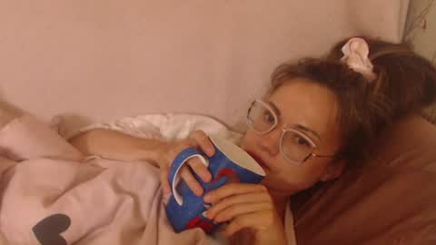say meow and send tip  online show from August 15, 10:25 pm