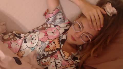 say meow and send tip  online show from July 24, 3:26 pm