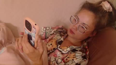 say meow and send tip  online show from July 24, 5:49 pm