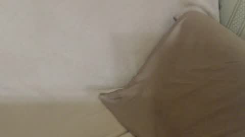 say meow and send tip  online show from August 12, 7:49 pm
