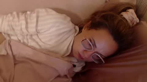 say meow and send tip  online show from August 12, 8:55 pm