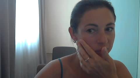 flowerlady93831 online show from July 16, 3:24 pm