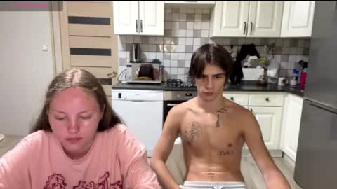 flowerscouple online show from July 18, 11:17 pm