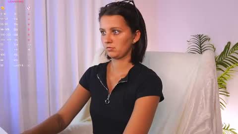 LilLisa online show from August 2, 7:15 am