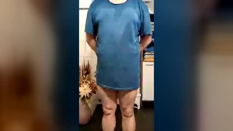 fluffybutt_ online show from June 30, 9:38 pm