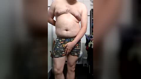 fluffybutt_ online show from July 21, 8:55 pm