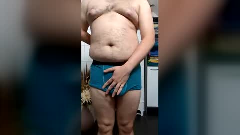 fluffybutt_ online show from August 1, 8:59 pm