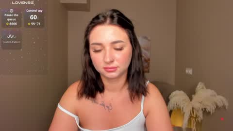 Lina online show from August 6, 11:59 pm