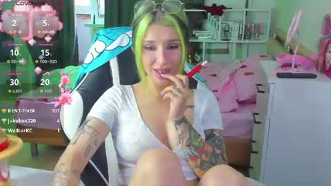 folinskaayaa online show from August 14, 11:58 am