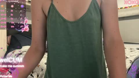 Elaine online show from July 22, 1:19 am