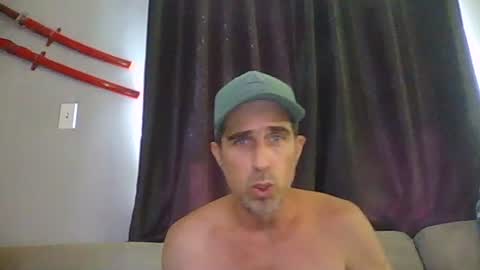 fouraide42 online show from August 7, 3:23 pm