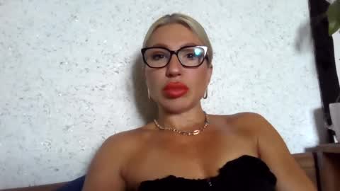 fox_red_lady7 online show from July 7, 8:18 am