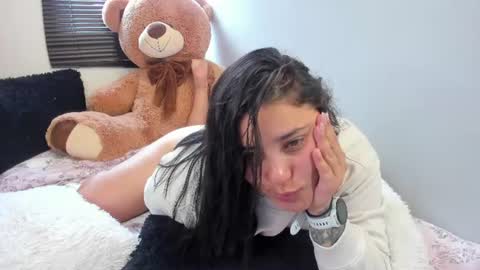 wen. online show from August 13, 5:38 pm