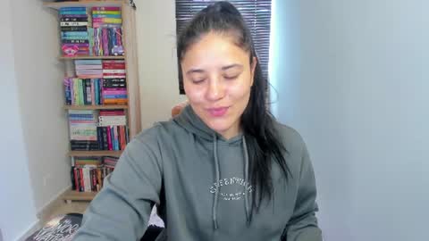 wen. online show from August 14, 2:32 pm
