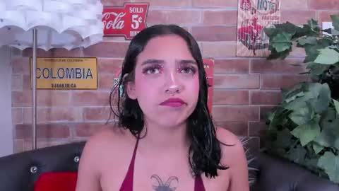 Miss Hannah online show from August 31, 1:23 pm