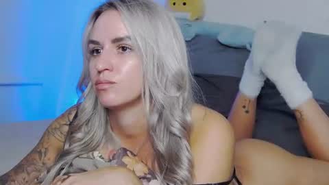 Foxy Kimmi online show from August 4, 7:38 am