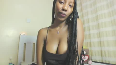 foxyatmidnite online show from July 3, 1:18 am