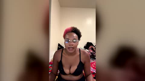 foxygoddess18 online show from May 9, 4:31 pm