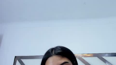 foxyhillx online show from August 1, 9:32 pm