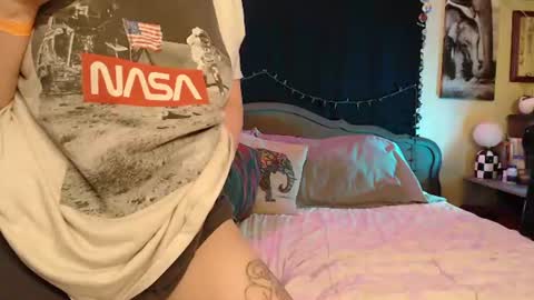 Mallory Koxx online show from August 1, 9:04 am