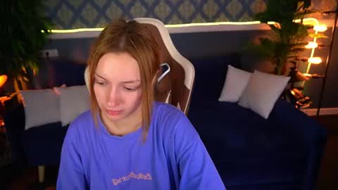 Maya online show from August 11, 4:31 pm