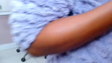 foxyvibez online show from July 25, 11:25 am