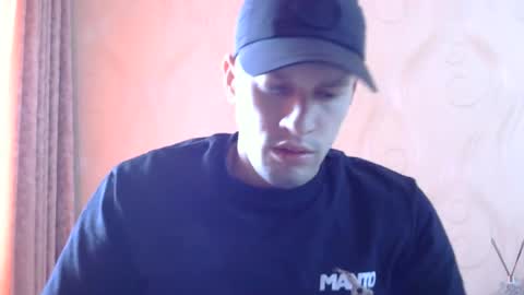 frame_tamer888 online show from August 11, 1:24 pm