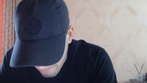 frame_tamer888 online show from August 13, 5:05 pm