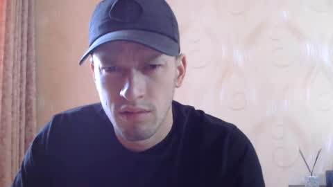 frame_tamer888 online show from August 14, 10:52 am