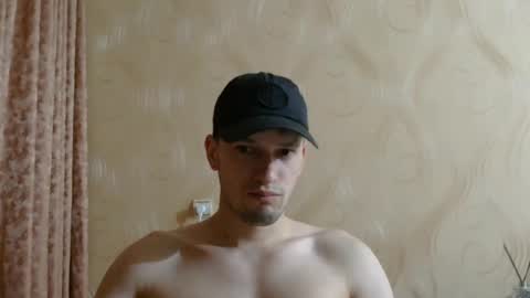 frame_tamer888 online show from August 14, 7:17 pm