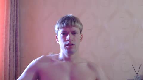 frame_tamer888 online show from August 15, 12:53 pm