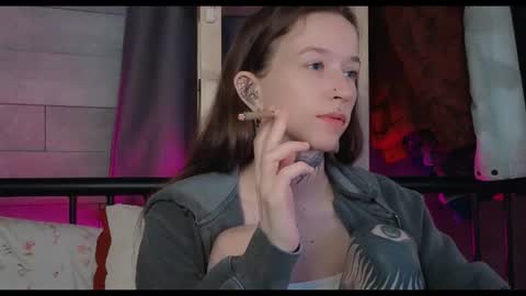 fran_bow online show from July 31, 2:45 pm