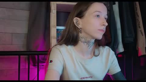 fran_bow online show from August 7, 1:11 pm