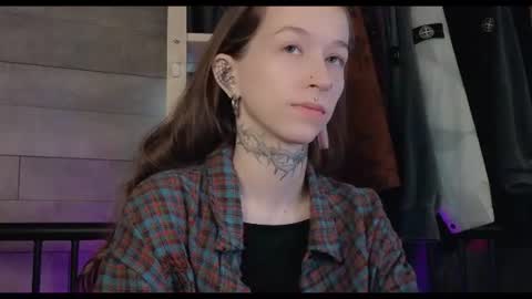 fran_bow online show from August 12, 10:17 am