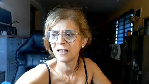 francelune online show from August 11, 11:34 am