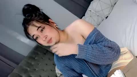 franchesca online show from August 6, 12:15 pm