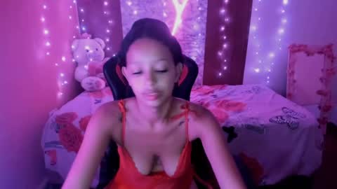 franchesca_hon11 online show from August 13, 4:59 am