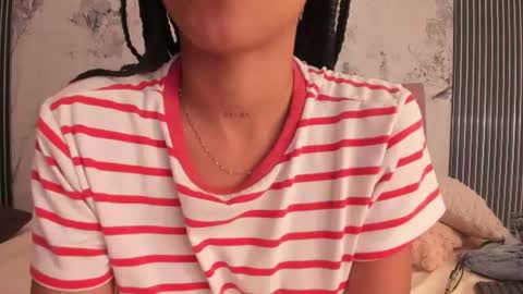 Laura online show from August 11, 11:40 pm