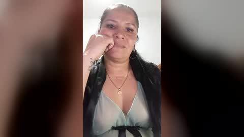 francy froz online show from June 16, 3:49 am