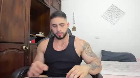 frank_foxx1 online show from July 25, 3:32 am