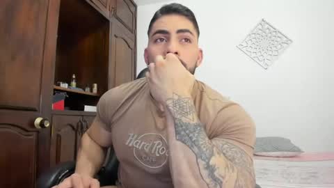 frank_foxx1 online show from August 9, 4:13 am