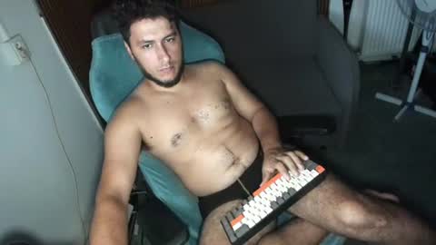 frankhairy online show from August 11, 6:43 pm