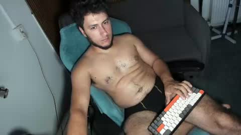 frankhairy online show from August 11, 11:07 pm
