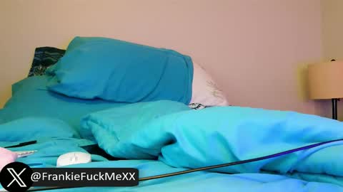 FrankieFuckMeXX online show from June 6, 9:48 am