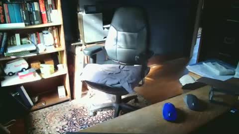 frankv65 online show from June 17, 12:48 pm