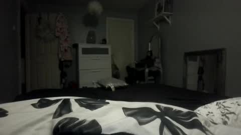 frankyessex online show from August 5, 1:47 am