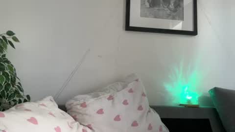 franny_fresh online show from August 9, 9:21 am