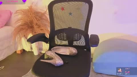 Fransheska online show from August 17, 11:37 am